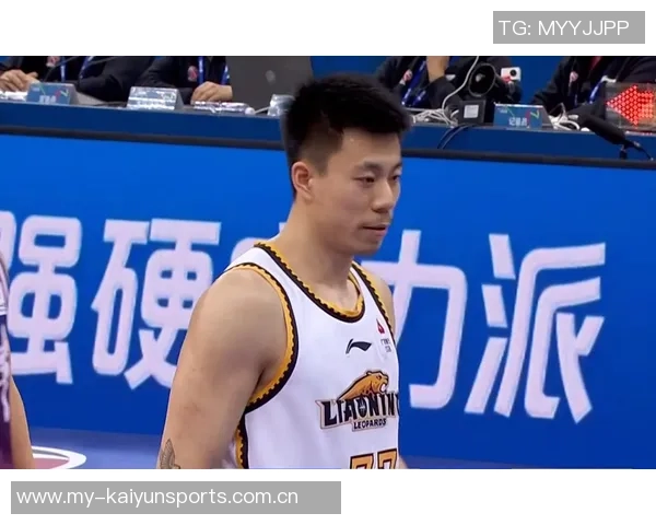重庆篮球队与上海篮球队赛后分析灵活性表现及战术调整探讨 重庆篮球队与上海篮球队赛后分析灵活性表现及战术调整探讨