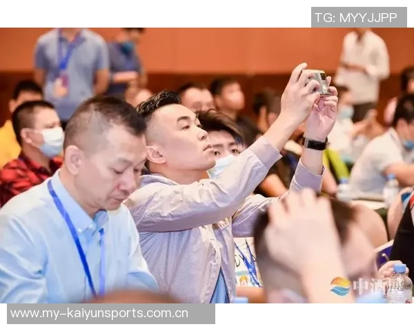 重庆羽毛球队转型之路:从传统强队到现代化竞技新模式的深度解析 重庆羽毛球队转型之路:从传统强队到现代化竞技新模式的深度解析
